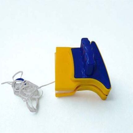 DOUBLE FACED MAGNETIC GLASS CLEANER